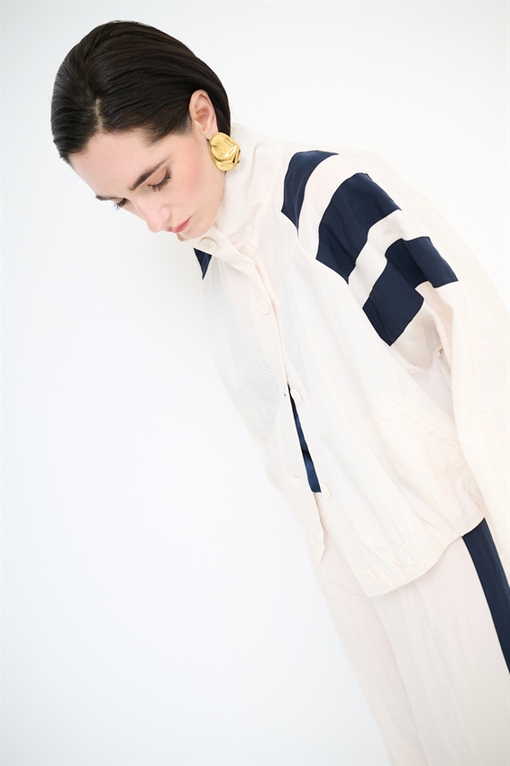 BOMBER CON BOTTONI BICOLOR