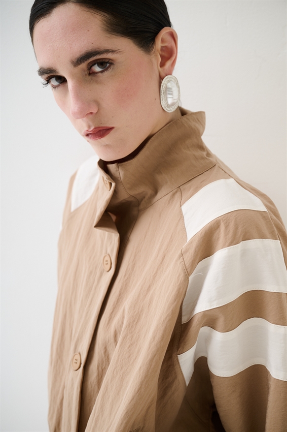 BOMBER CON BOTTONI BICOLOR