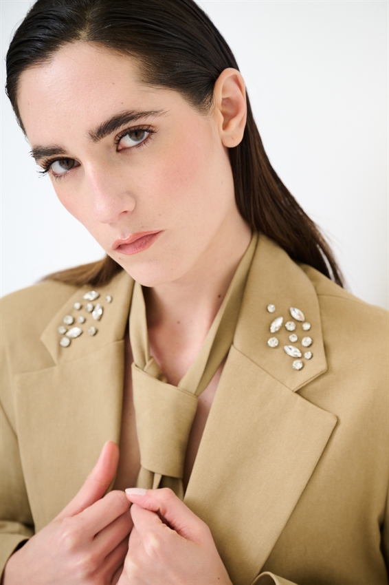 GIACCA IN COTONE CON PIETRE SU COLLETTO