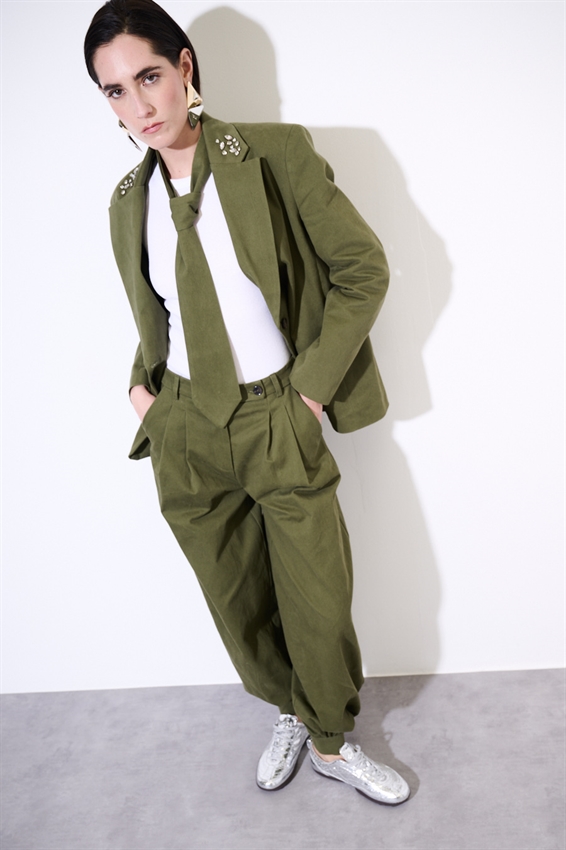 GIACCA IN COTONE CON PIETRE SU COLLETTO MILITARE