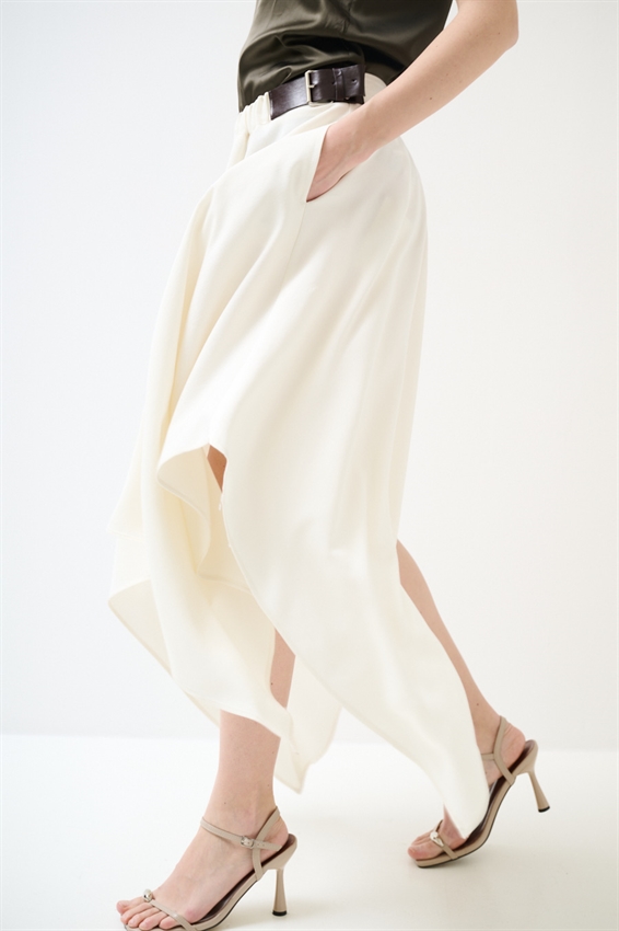 GONNA MIDI CON PUNTE E FIBBIE BURRO