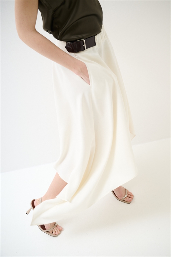 GONNA MIDI CON PUNTE E FIBBIE BURRO