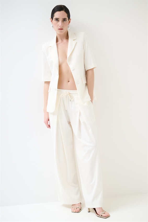 PANTALONE CON PINCES