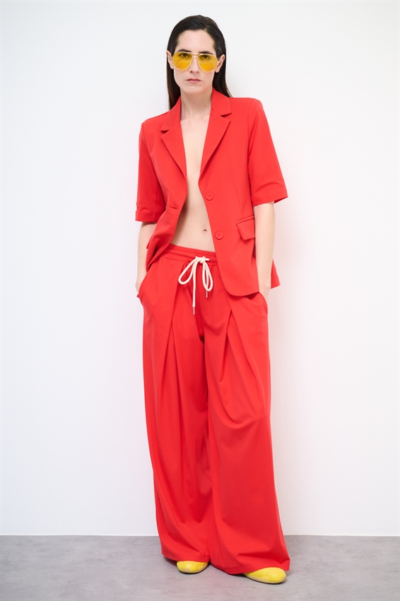 PANTALONE CON PINCES