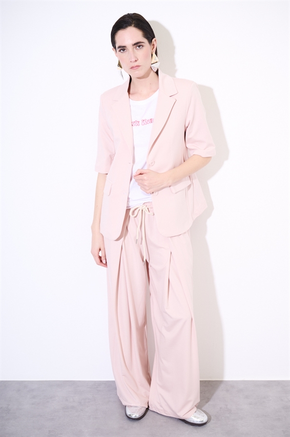 PANTALONE CON PINCES ROSA