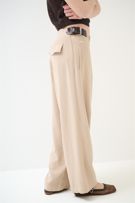 PANTALONE DRITTO CON FIBBIE CAMMELLO
