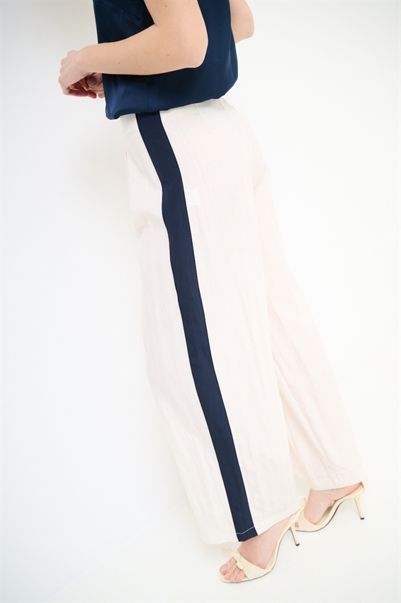 PANTALONE CON BANDA A CONTRASTO