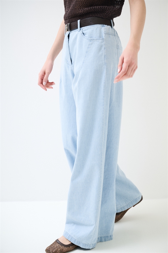 PANTAPALAZZO CON PINCES E CINTURA