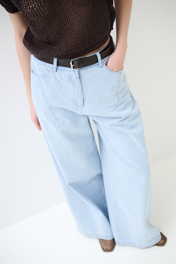 PANTAPALAZZO CON PINCES E CINTURA