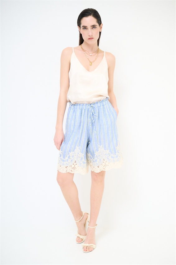 BERMUDA IN LINO A RIGHE CON RICAMO