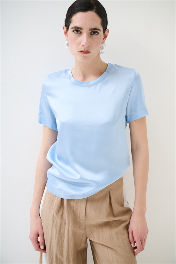 T-SHIRT IN RASO VISCOSA PARICOLLO CELESTE