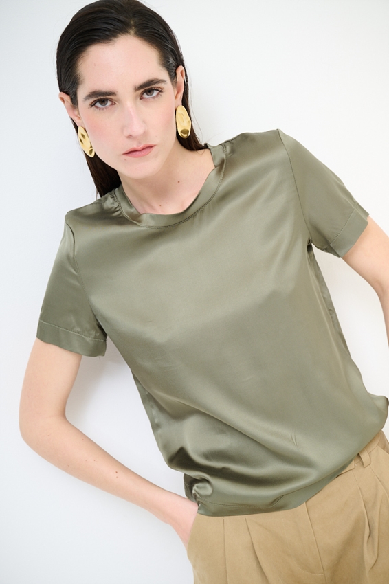 T-SHIRT IN RASO VISCOSA PARICOLLO VERDE MILITARE