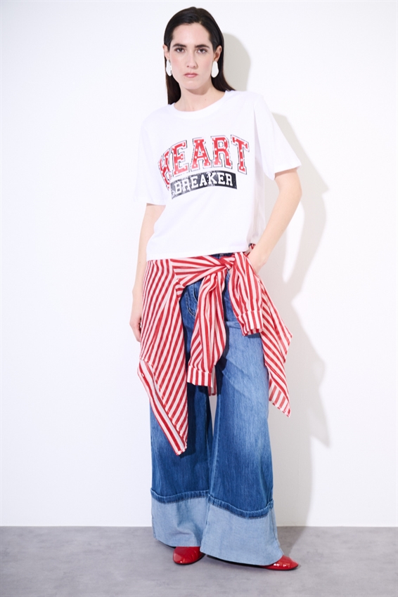 T-SHIRT CROP CON STAMPA HEART + PERLE BIANCO