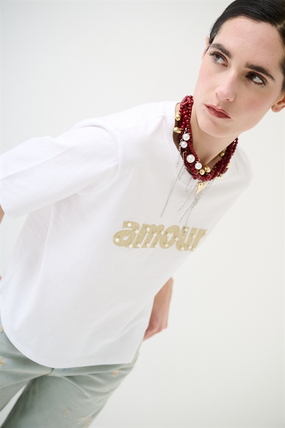 T-SHIRT CROP CON STAMPA AMOUR + PERLE BIANCO