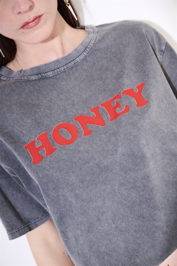 T-SHIRT EFFETTO MARMORIZZATO STAMPA HONEY