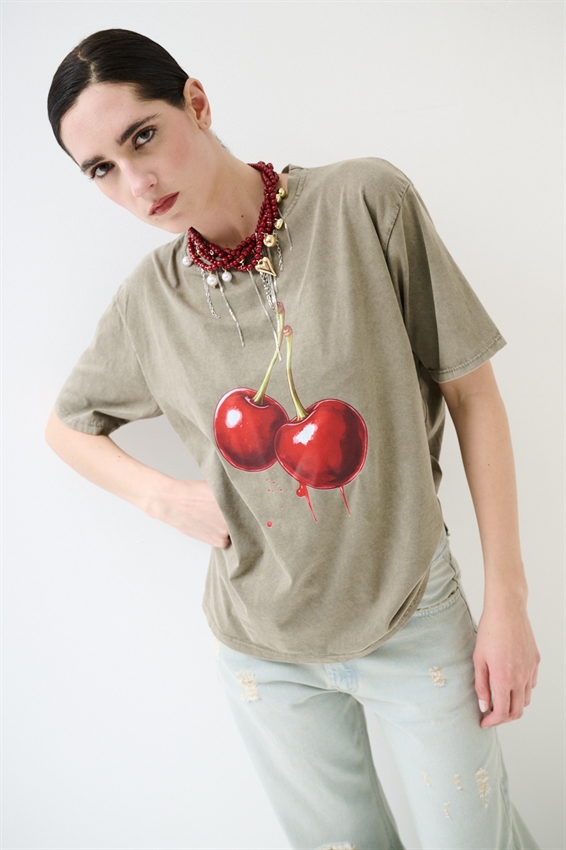 T-SHIRT EFFETTO MARMORIZZATO STAMPA CILIEGIA VERDE MILITARE