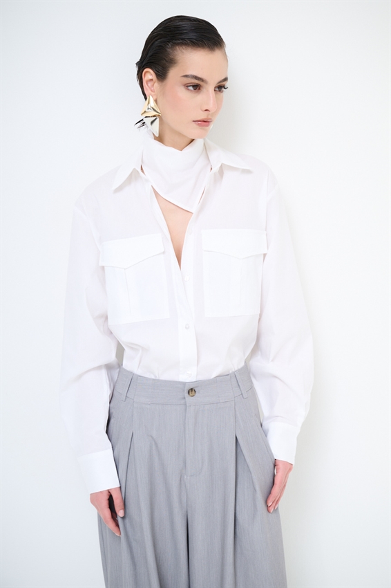 CAMICIA SAFARI IN COTONE CON FOULARD BIANCO