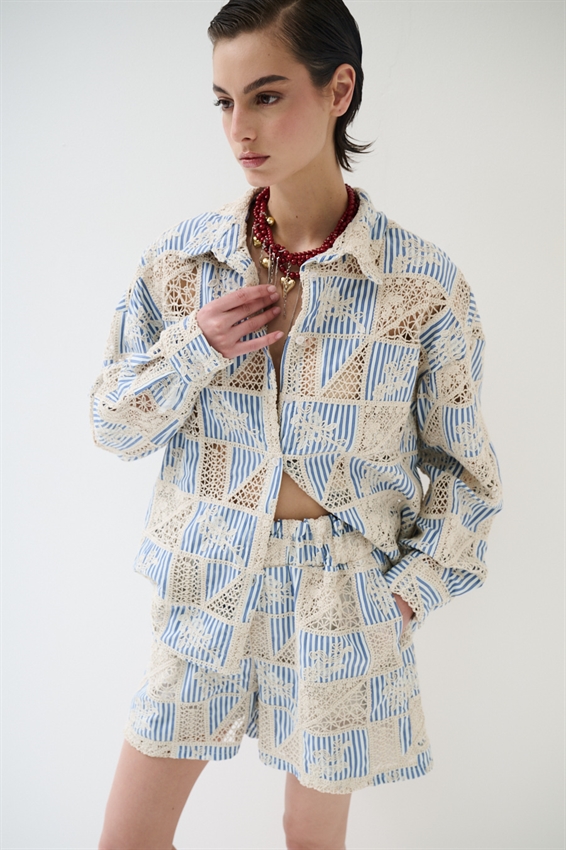 CAMICIA OVER A RIGHE + RICAMO