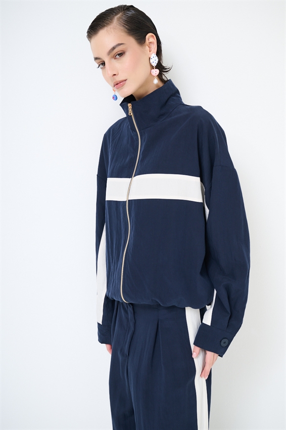 BOMBER COLLO IMBUTO CON STRISCIA DAVANTI