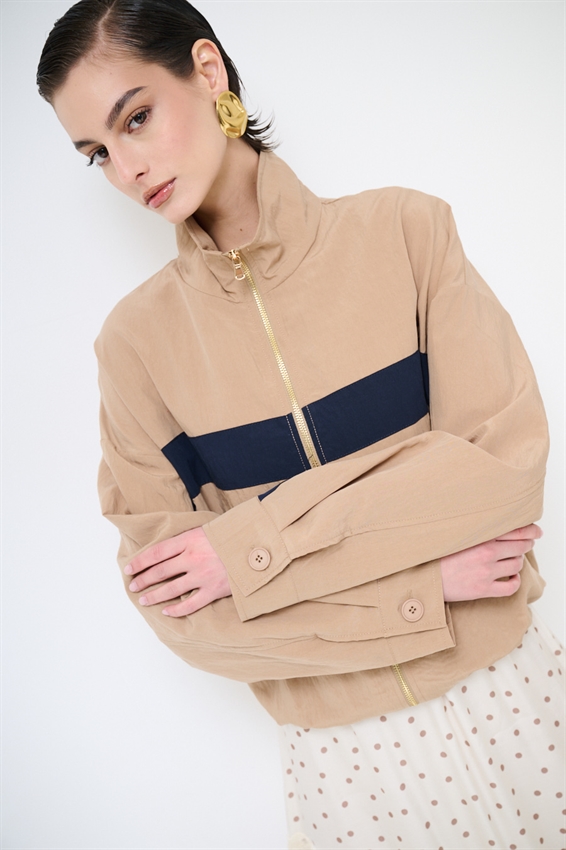 BOMBER COLLO IMBUTO CON STRISCIA DAVANTI