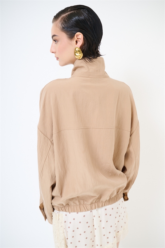 BOMBER COLLO IMBUTO CON STRISCIA DAVANTI CAMMELLO/BLU