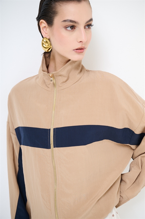 BOMBER COLLO IMBUTO CON STRISCIA DAVANTI CAMMELLO/BLU