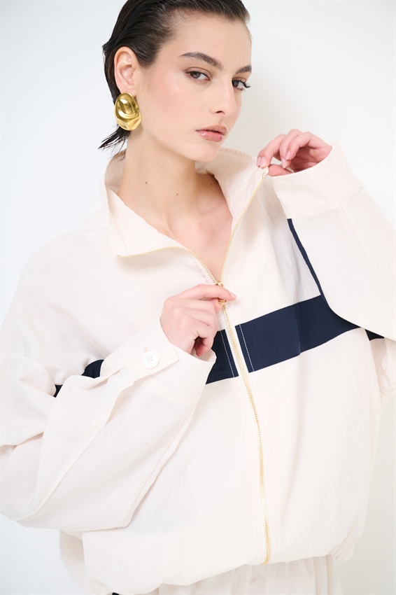 BOMBER COLLO IMBUTO CON STRISCIA DAVANTI PANNA/BLU