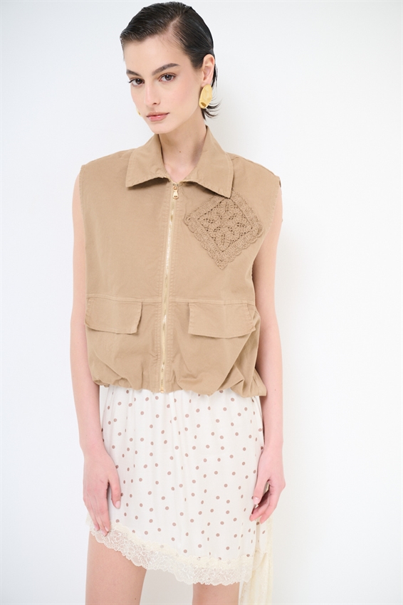 GIUBBOTTO OVERSIZE CON PATCH CAMMELLO