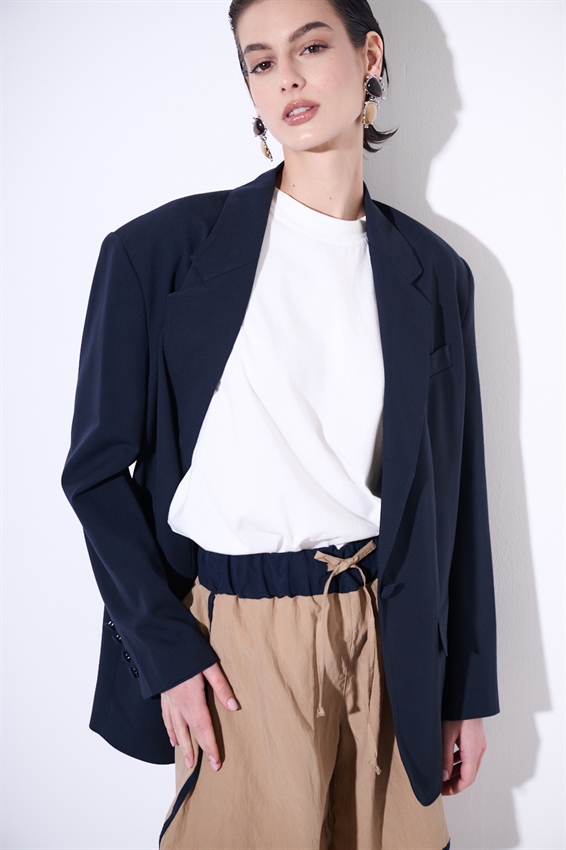 BLAZER MONOPETTO 1 BOTTONE E TASCHE A FILETTO