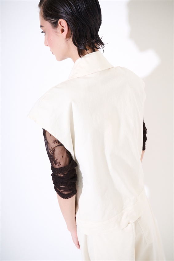 GILET IN GABARDINA CON TASCHE