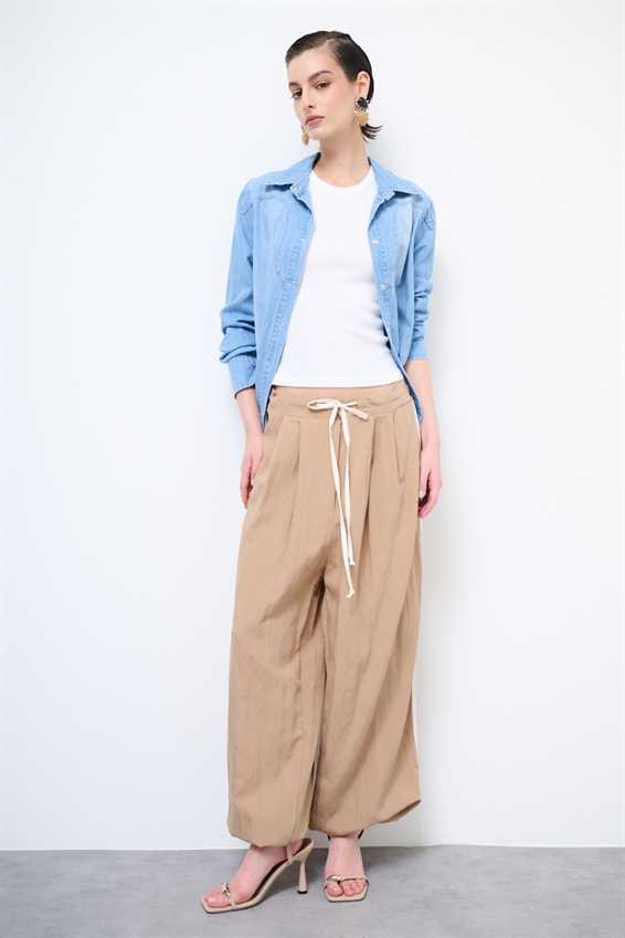 PANTALONE DRITTO CON BANDA A CONTRASTO CAMMELLO/BURRO