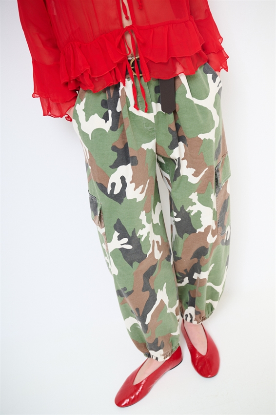 PANTALONE CARGO CON ELASTICO MIMETICO