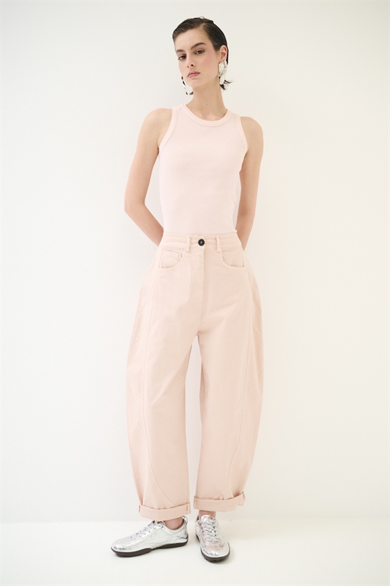 PANTALONE BARREL CON CINTURA