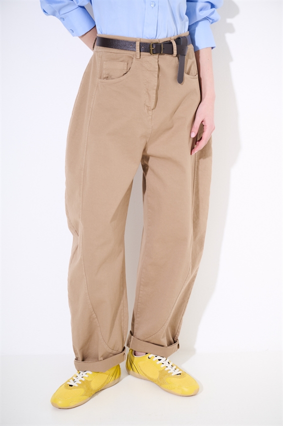 PANTALONE BARREL CON CINTURA