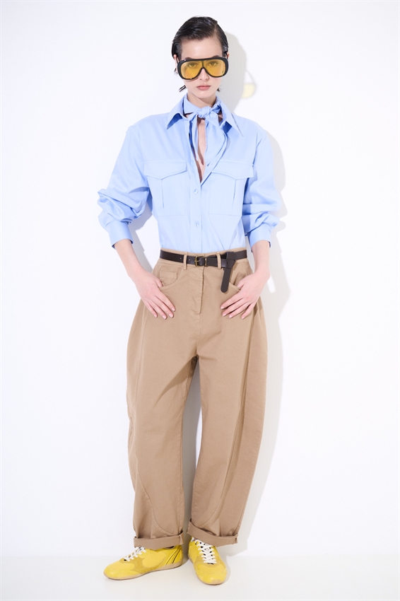 PANTALONE BARREL CON CINTURA CAMMELLO