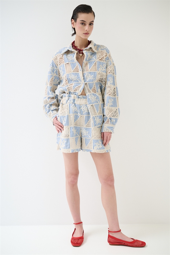 SHORTS A RIGHE + RICAMO