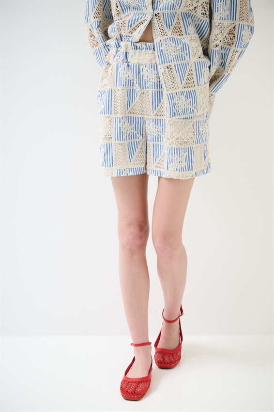 SHORTS A RIGHE + RICAMO CELESTE