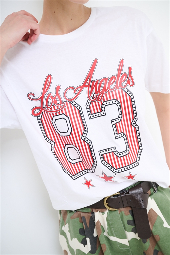 T-SHIRT OVER CON STAMPA 83 + BORCHIE