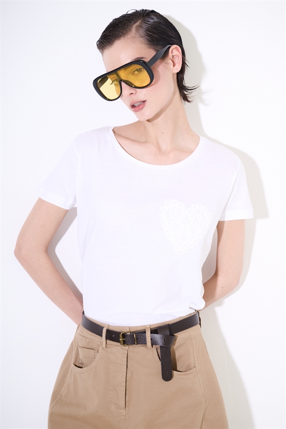 T-SHIRT BASIC CON RICAMO BIANCO