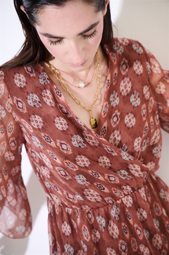 ABITO CORTO SCOLLO INCROCIO CON DOPPIA BALZA STAMP TABACCO