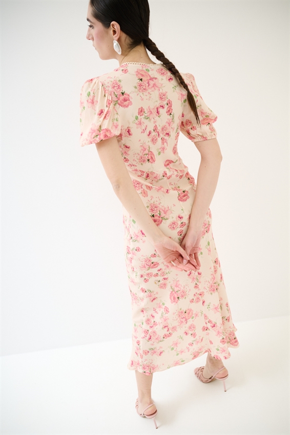 ABITO LUNGO CON SCOLLO A V E PASSAMANERIA A FANT. ROSA