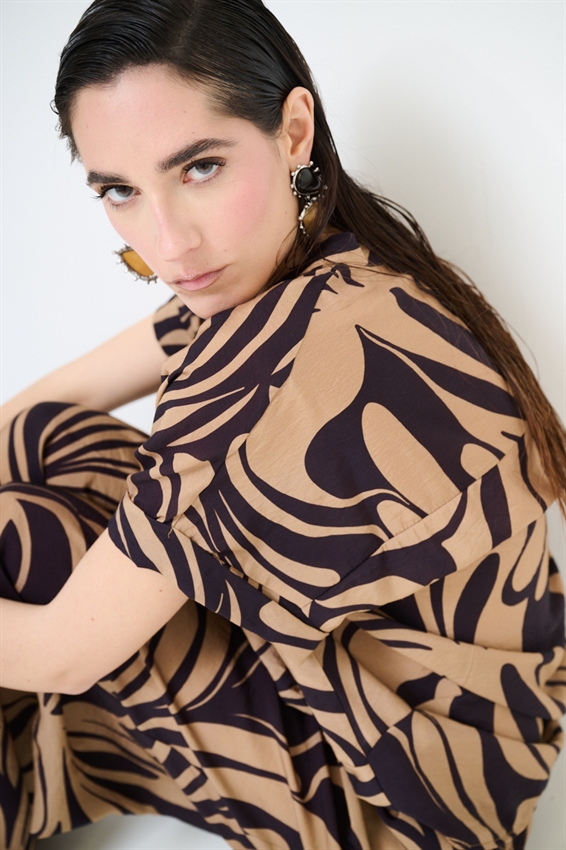 CAMICIA OVER CON NODO A FANTASIA