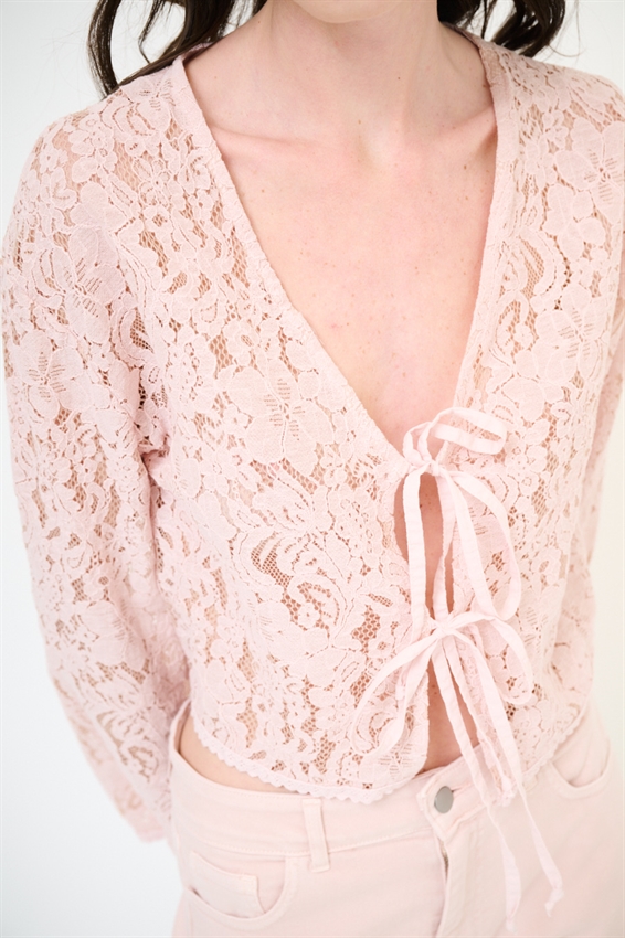 BLUSA CON LACCINI IN PIZZO
