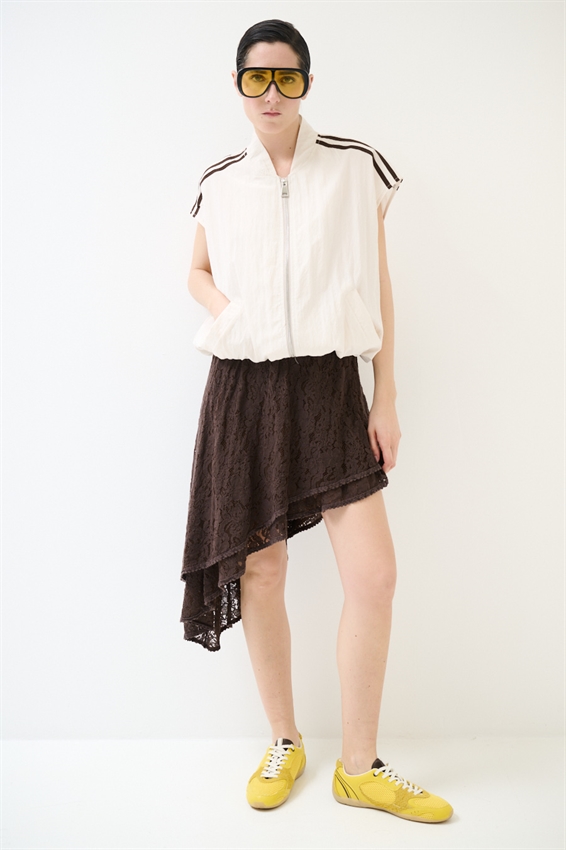 GONNA ASIMMETRICA IN PIZZO CON DOPPIA BALZA