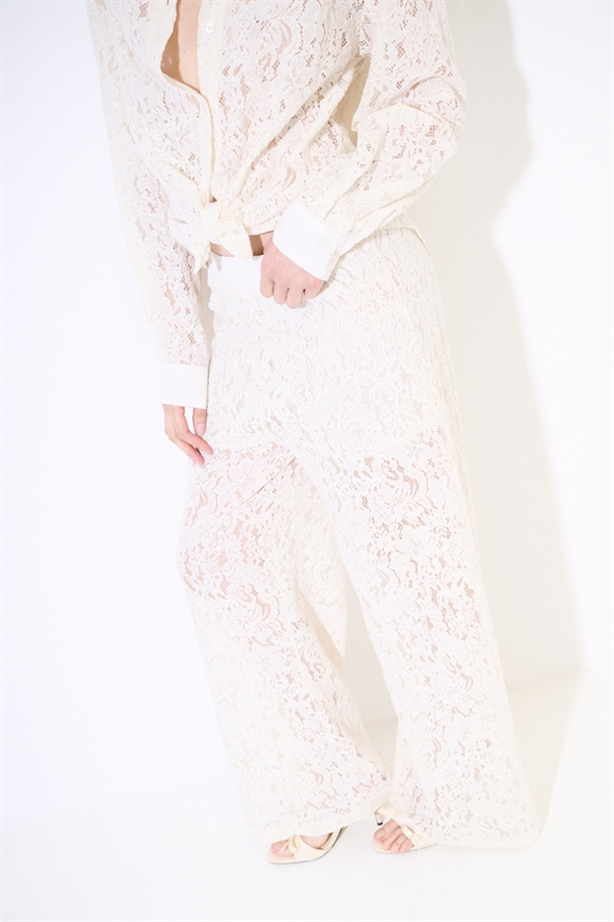 PANTALONE IN PIZZO CON FODERA MUSSOLA