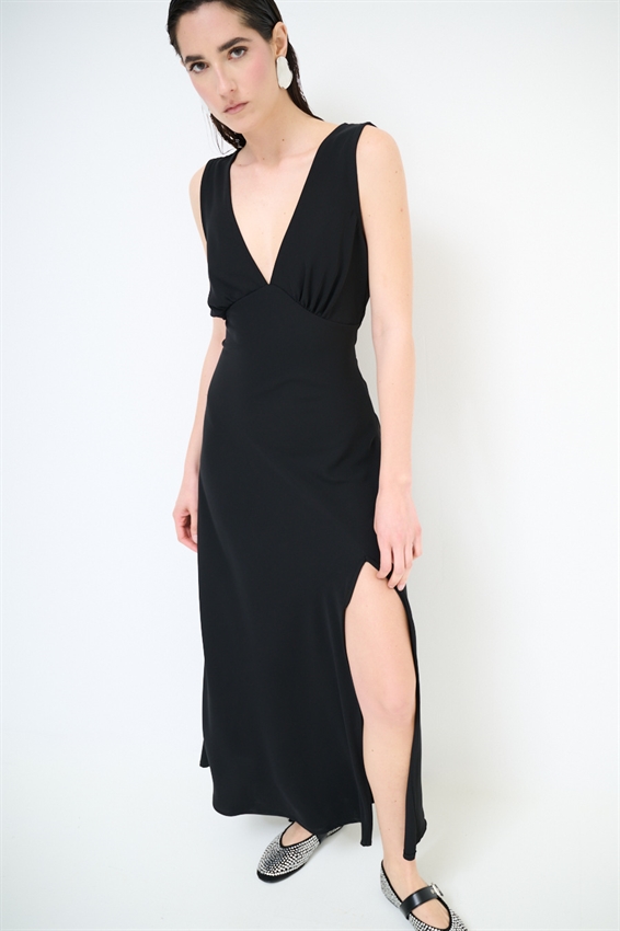 ABITO LUNGO SMANICATO CON SPACCO TESSUTO FLUIDO NERO