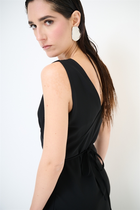 ABITO LUNGO SMANICATO CON SPACCO TESSUTO FLUIDO NERO