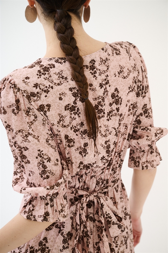 ABITO CORTO CON STAMPA E FIOCCO CONFETTO