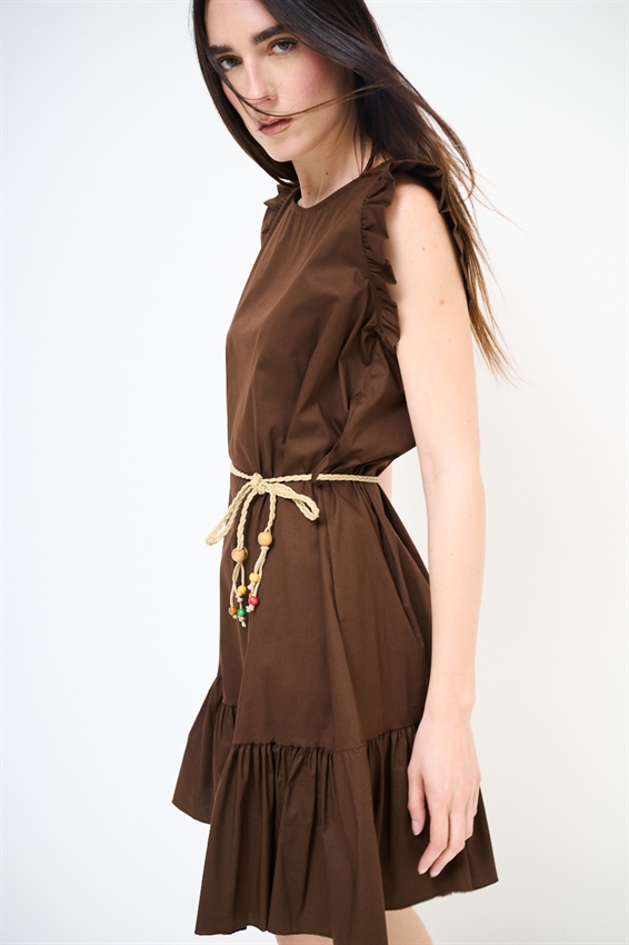 ABITO CORTO CON BALZA SUL FONDO