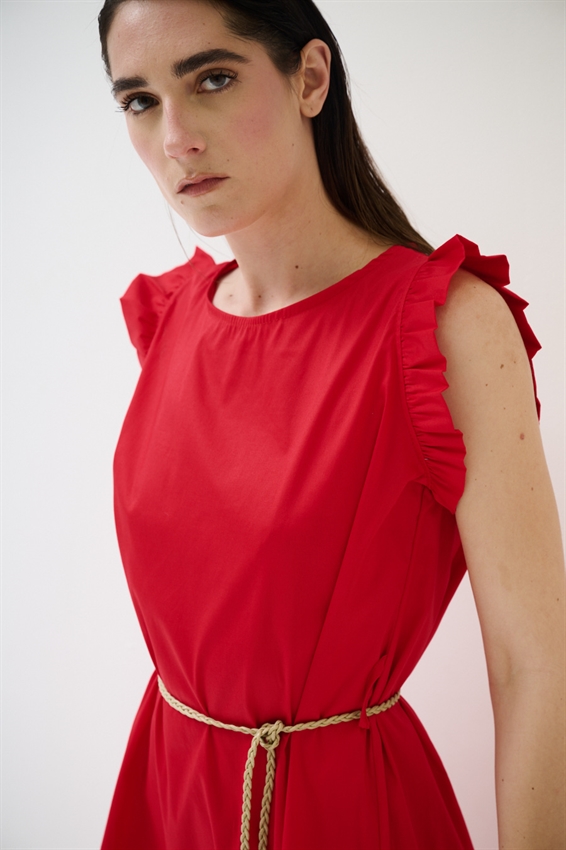 ABITO CORTO CON BALZA SUL FONDO